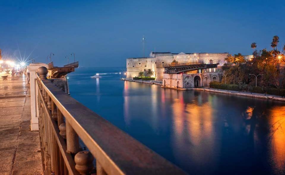 B&B Agora Taranto Eksteriør bilde