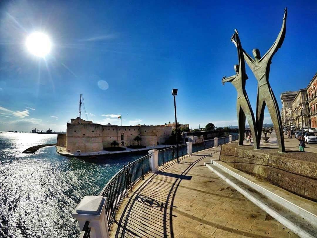 B&B Agora Taranto Eksteriør bilde